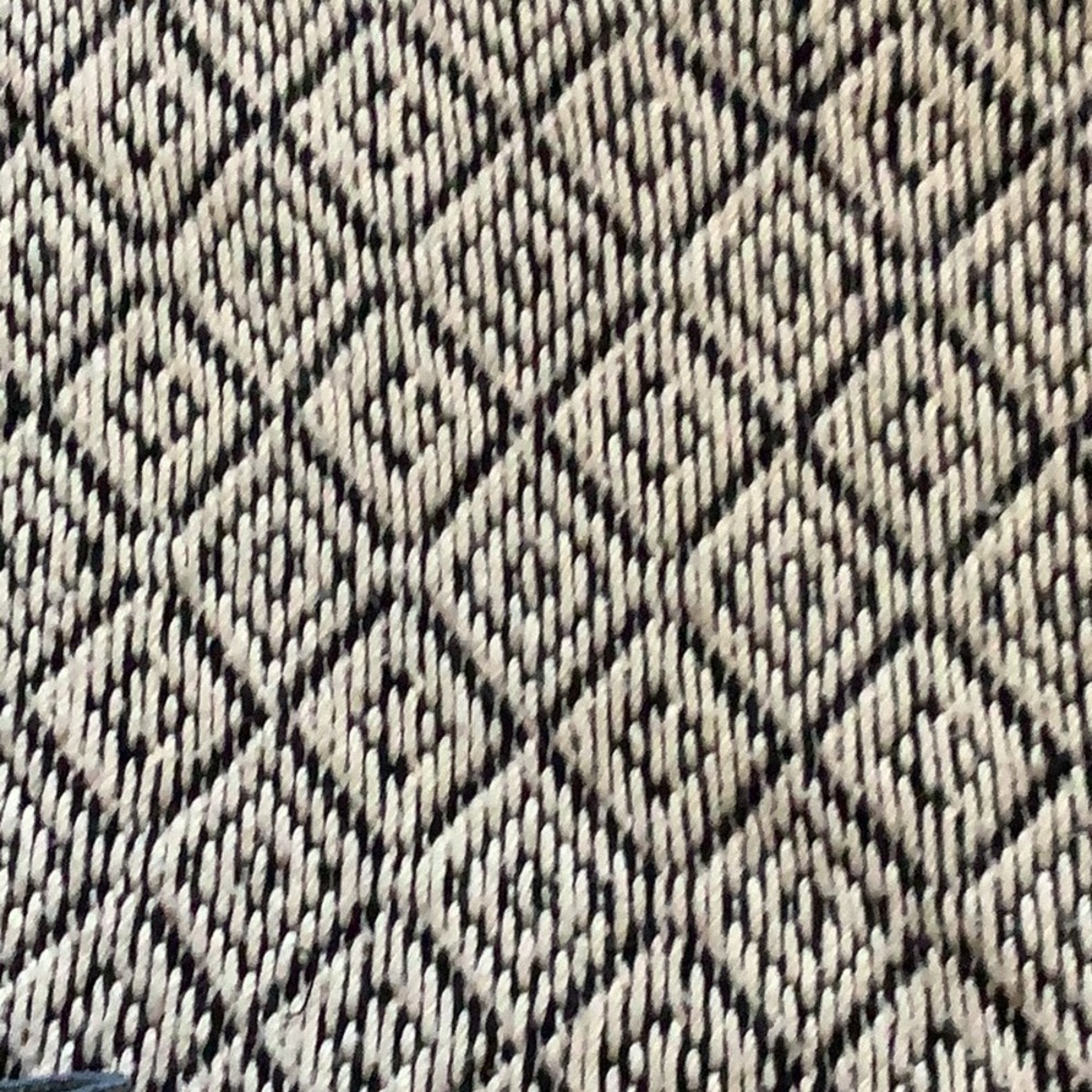 Gorgeous Victoria’s Secret Sweater 🖤🖤🖤 - Picture 4 of 8